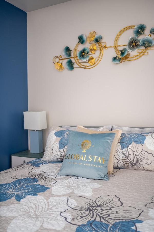 Beautiful Condos In The Heart Of Downtown By Globalstay トロント エクステリア 写真