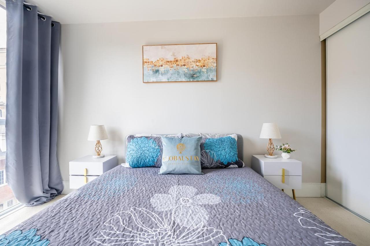 Beautiful Condos In The Heart Of Downtown By Globalstay トロント エクステリア 写真